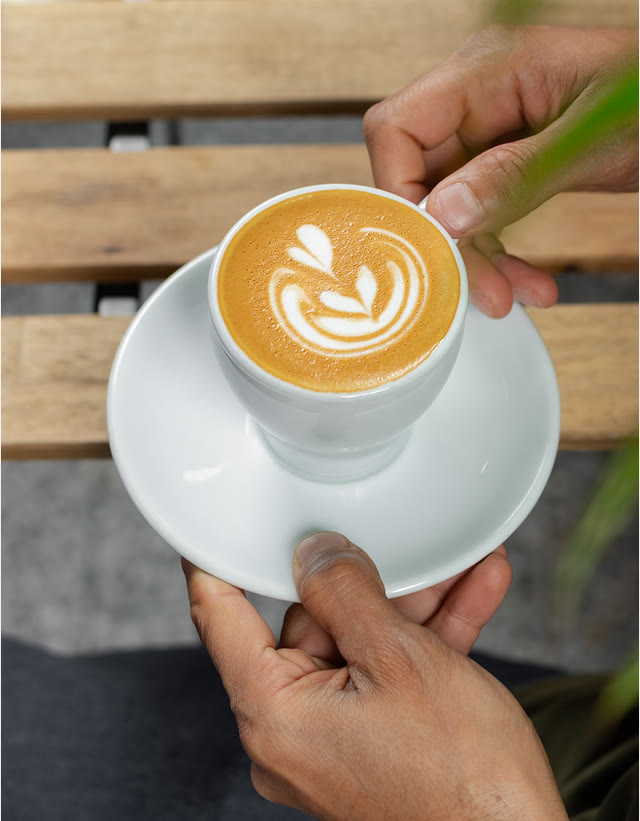 Waffreto latte served outdoors